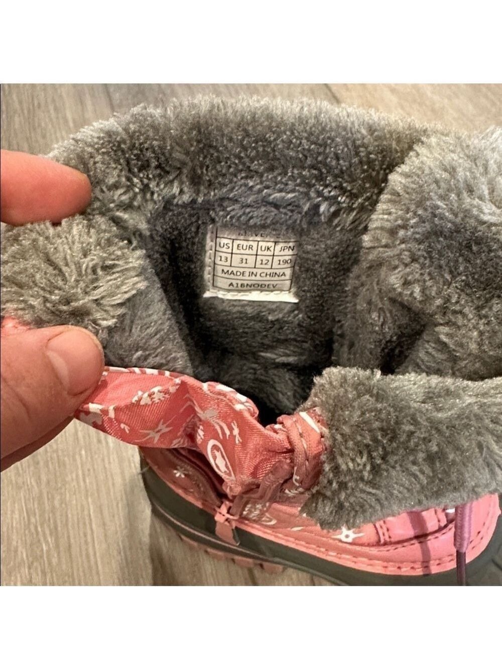 Pink and Gray Snow Boots with Fur Trim - Picture 6 of 6